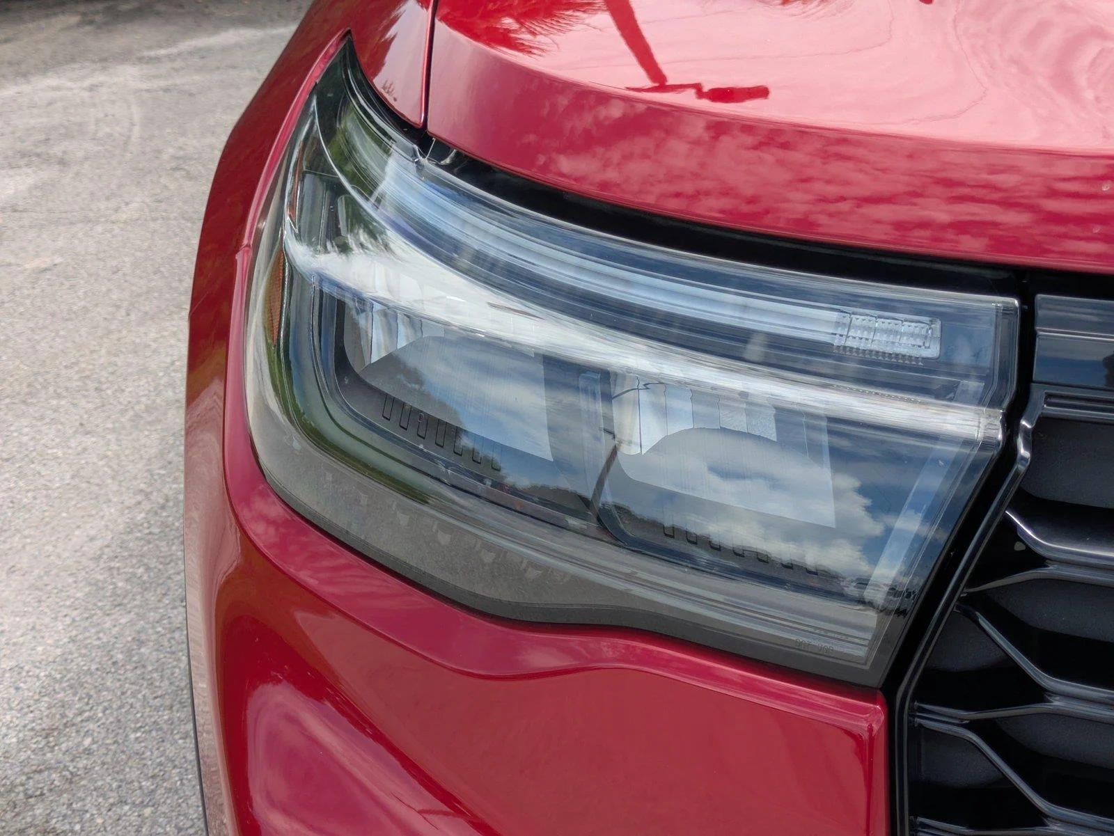 2025 Ford Explorer ST - Photo 11