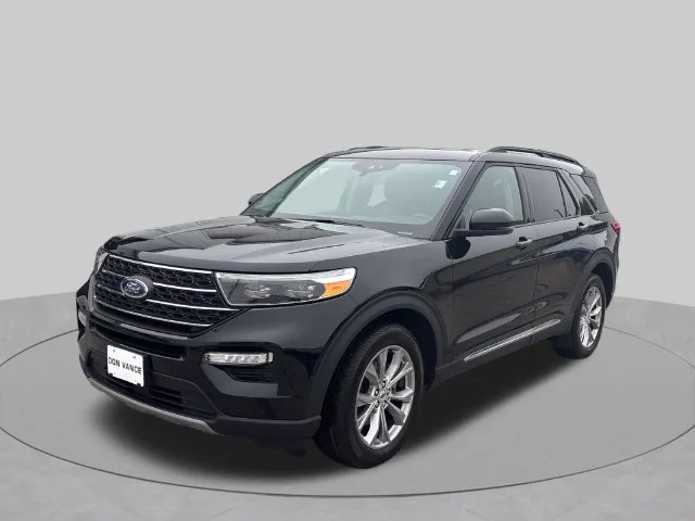 Used 2023 Black Ford XLT image 1