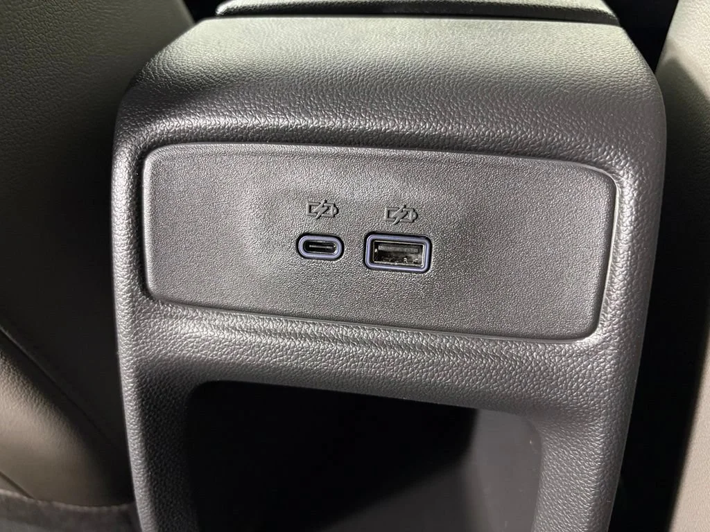 New 2026 Cacti Green Chevrolet ACTIV image 38