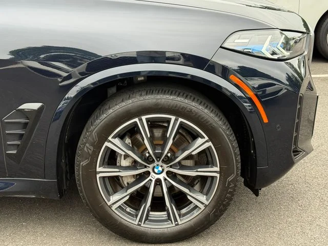 Certified Used 2024 Carbon Black Metallic BMW xDrive40i image 9