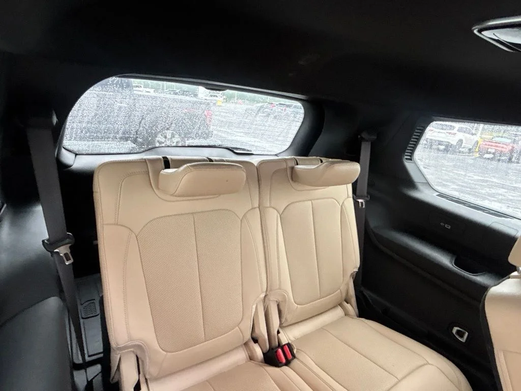 Used 2024 Gray Jeep Limited image 34