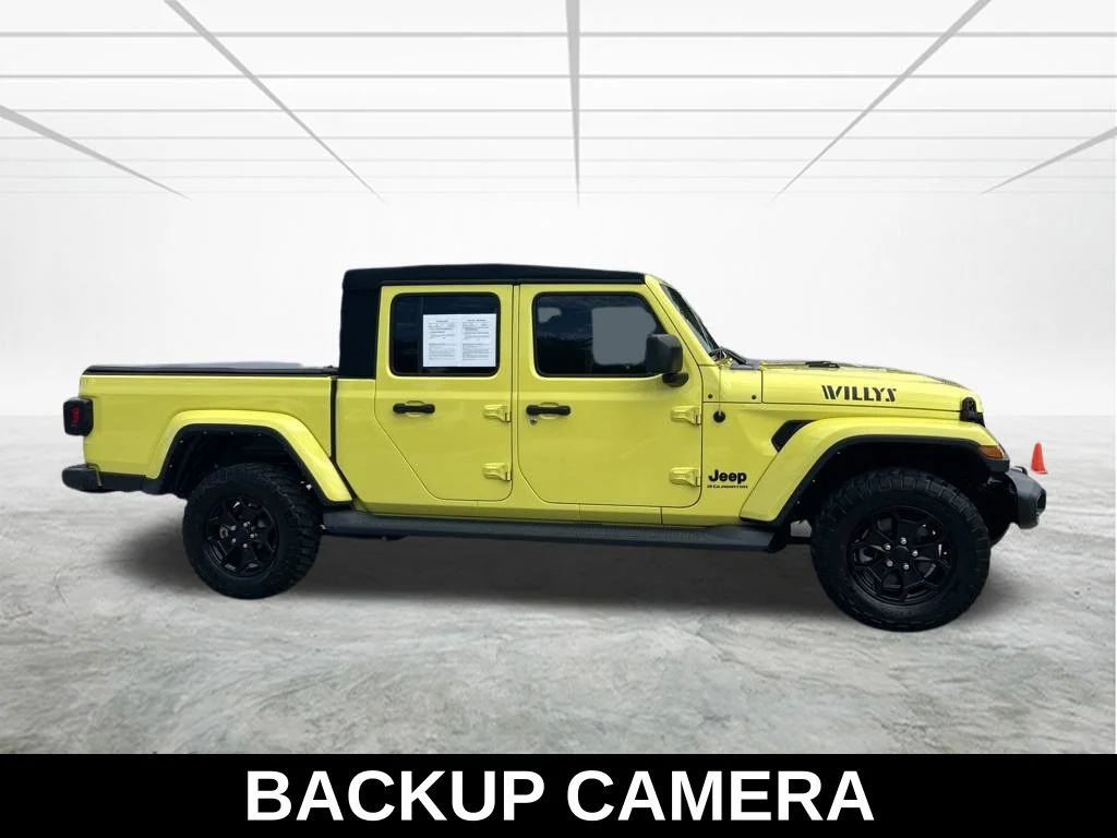 Used 2023 Yellow Jeep Willys image 4
