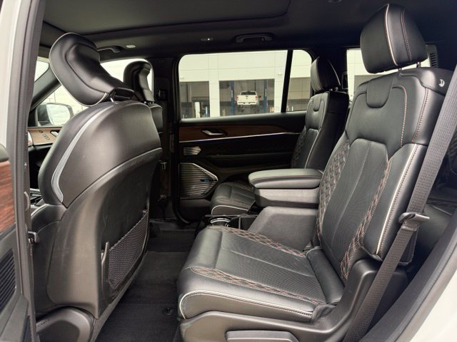 Used 2025 White Jeep Summit image 20