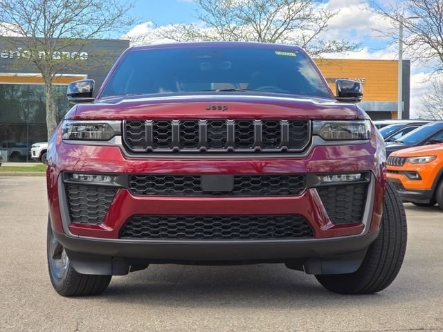 New 2026 Velvet Red Pearl-Coat Exterior Paint Jeep Limited image 3