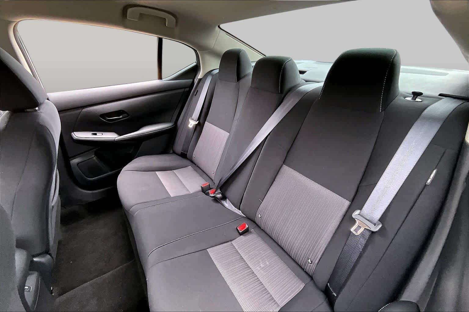 Used 2025 Atlantic Gray Metallic Nissan SV image 18
