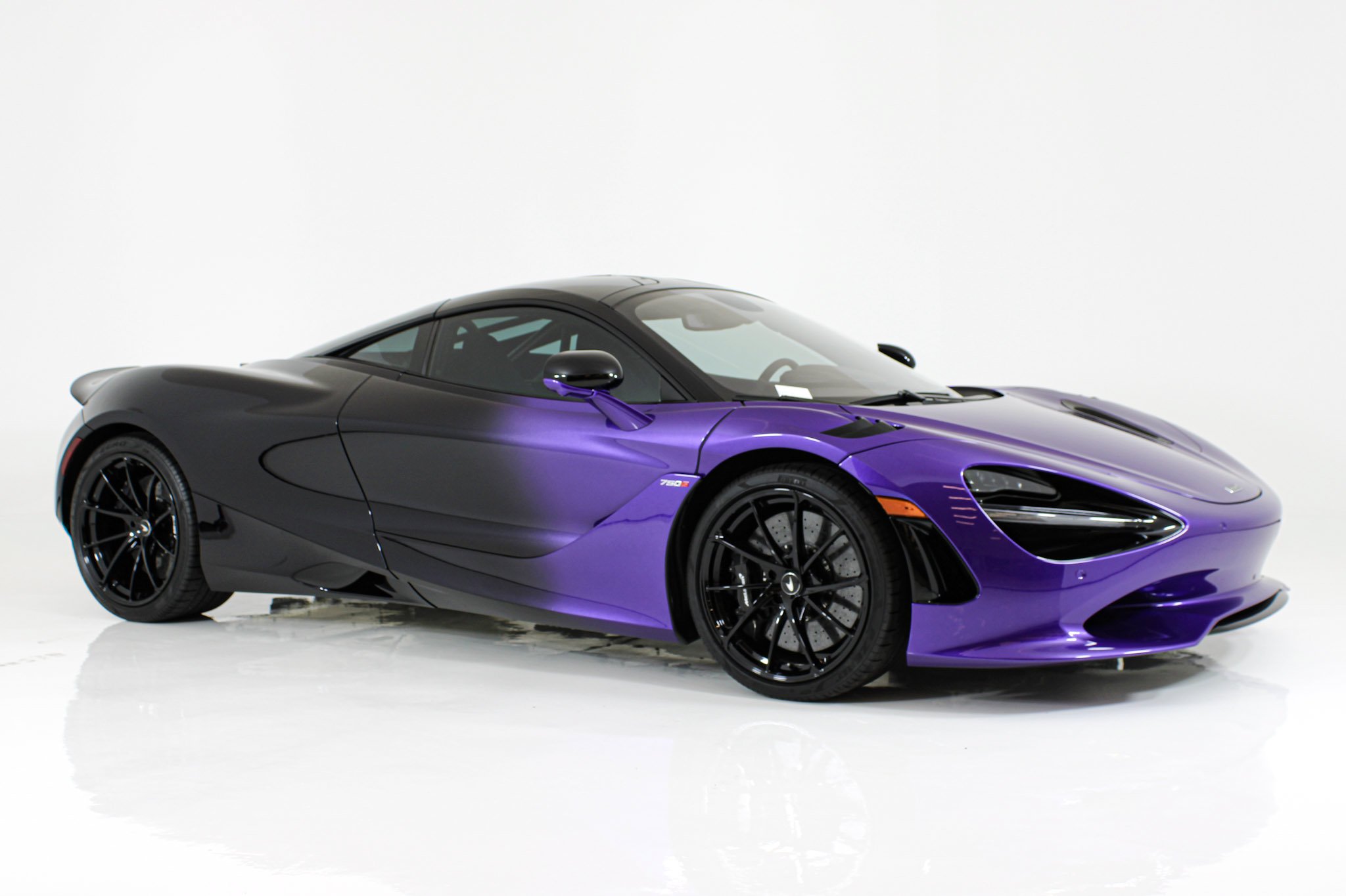Used 2024 Purple McLaren Coupe image 22