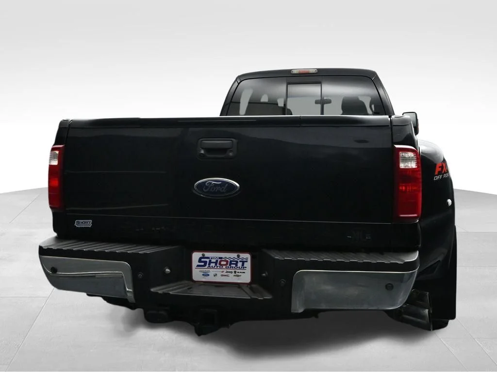 Used 2010  Ford  image 4
