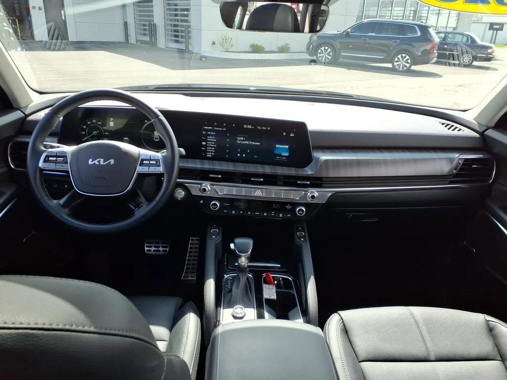 2025 Kia Telluride SX - Photo 11