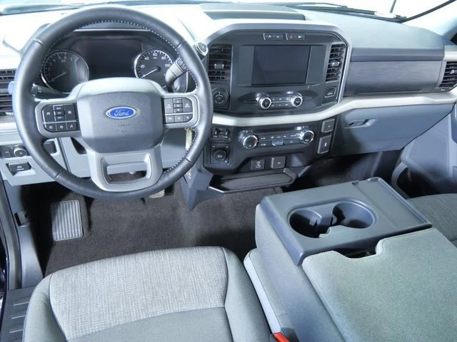 Certified Used 2021 Blue Ford XLT image 3