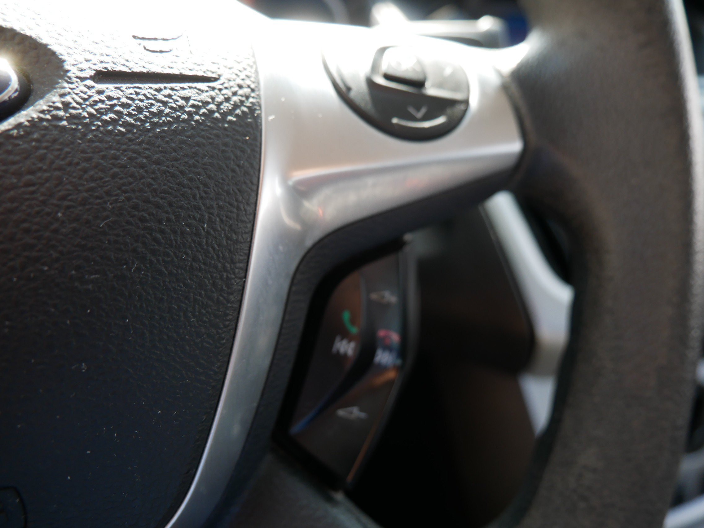 Used 2013 Gray Ford SE image 25