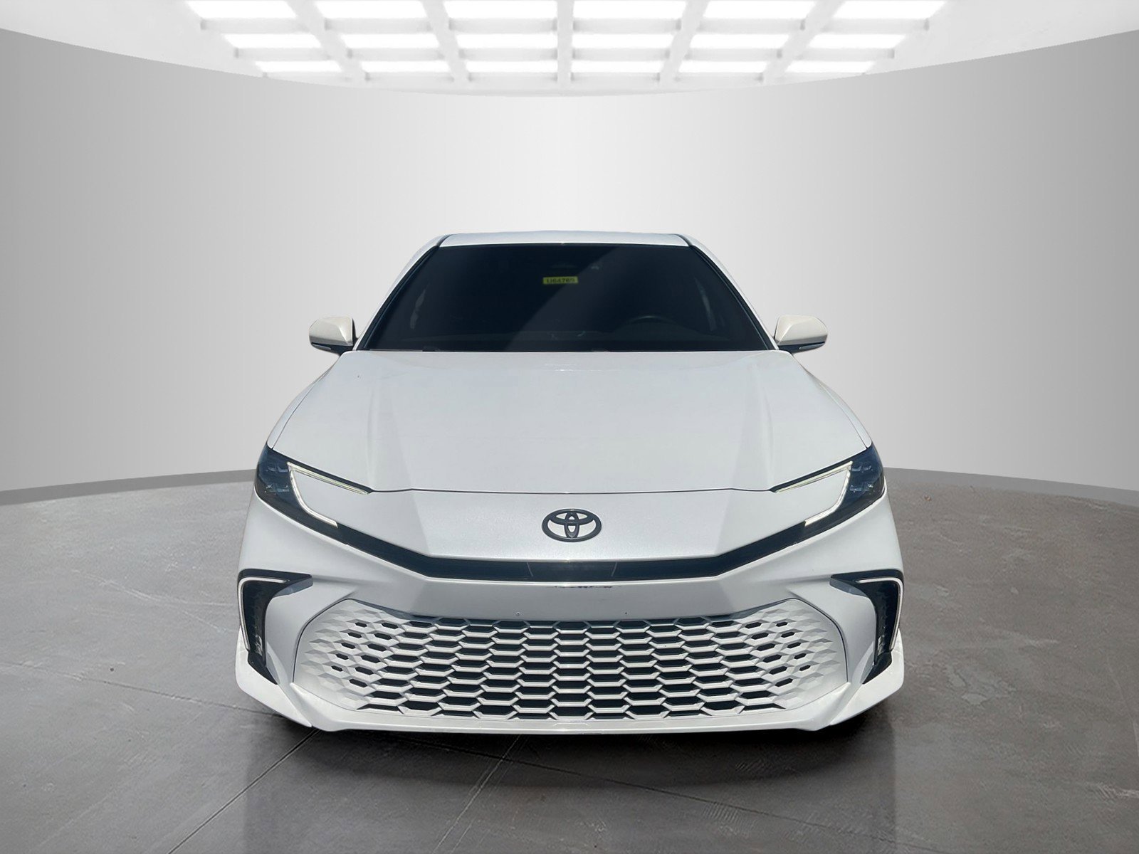 2025 Toyota Camry XSE - Photo 8