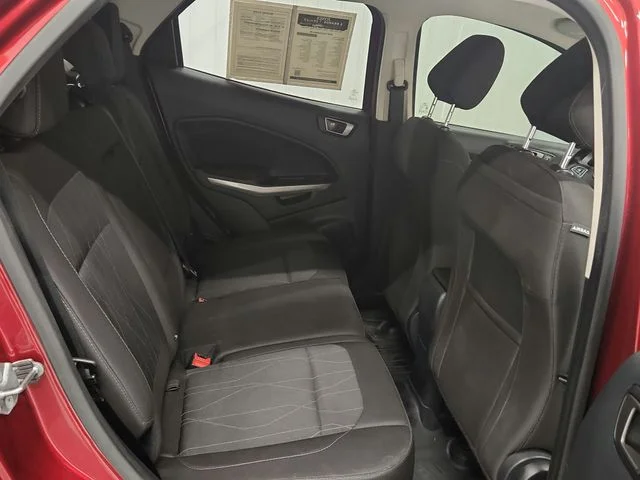 Used 2020 Red Ford SE image 29