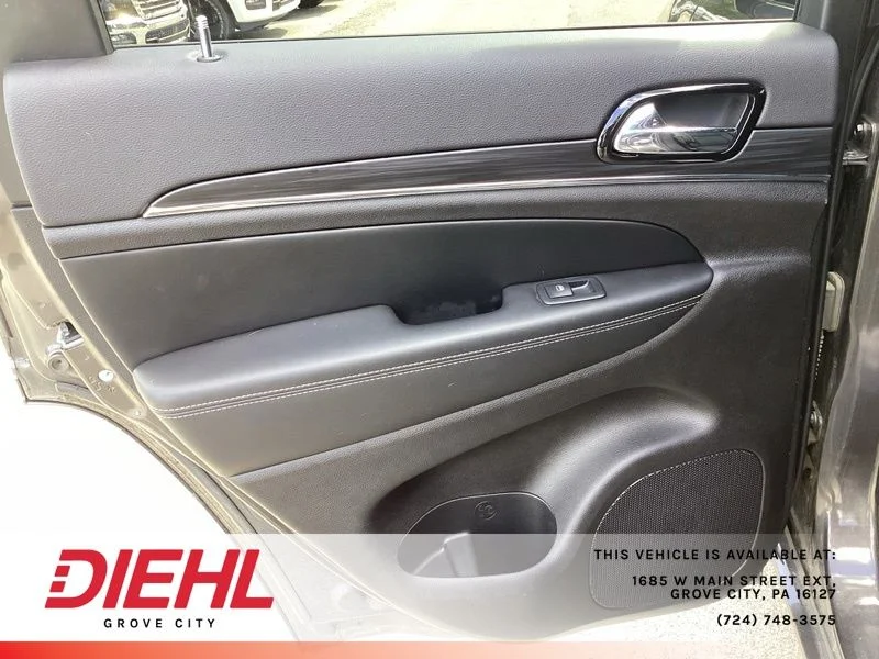 Used 2021 Gray Jeep Limited image 13