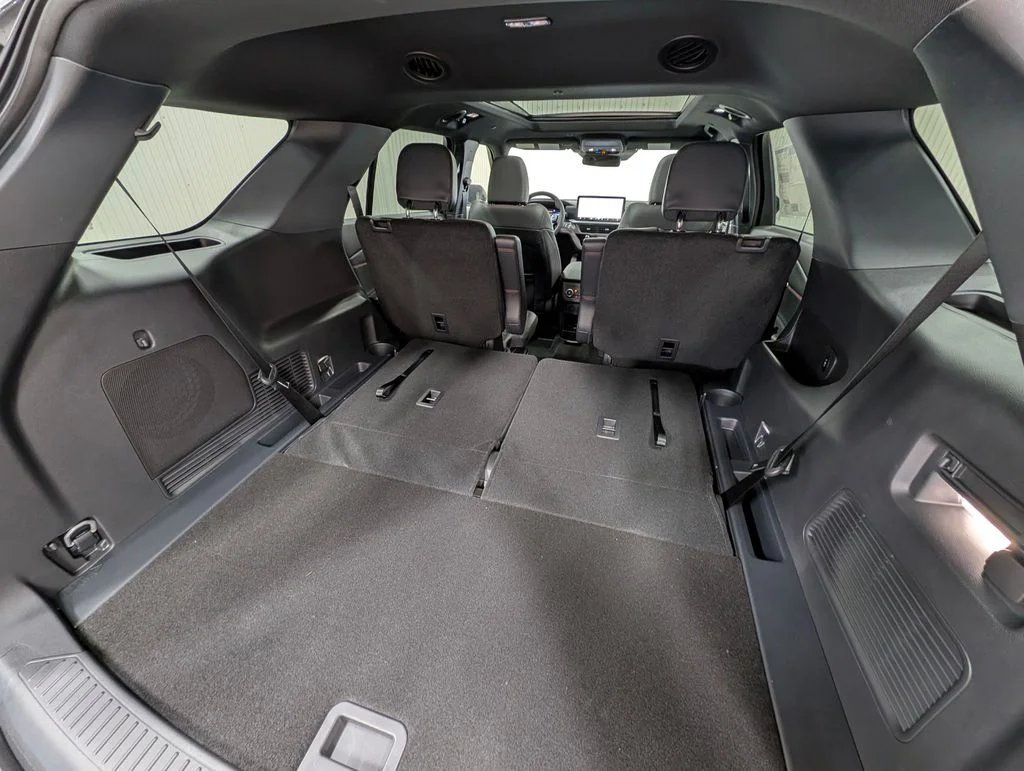 New 2026 Carbonized Gray Metallic Ford ST-Line image 21