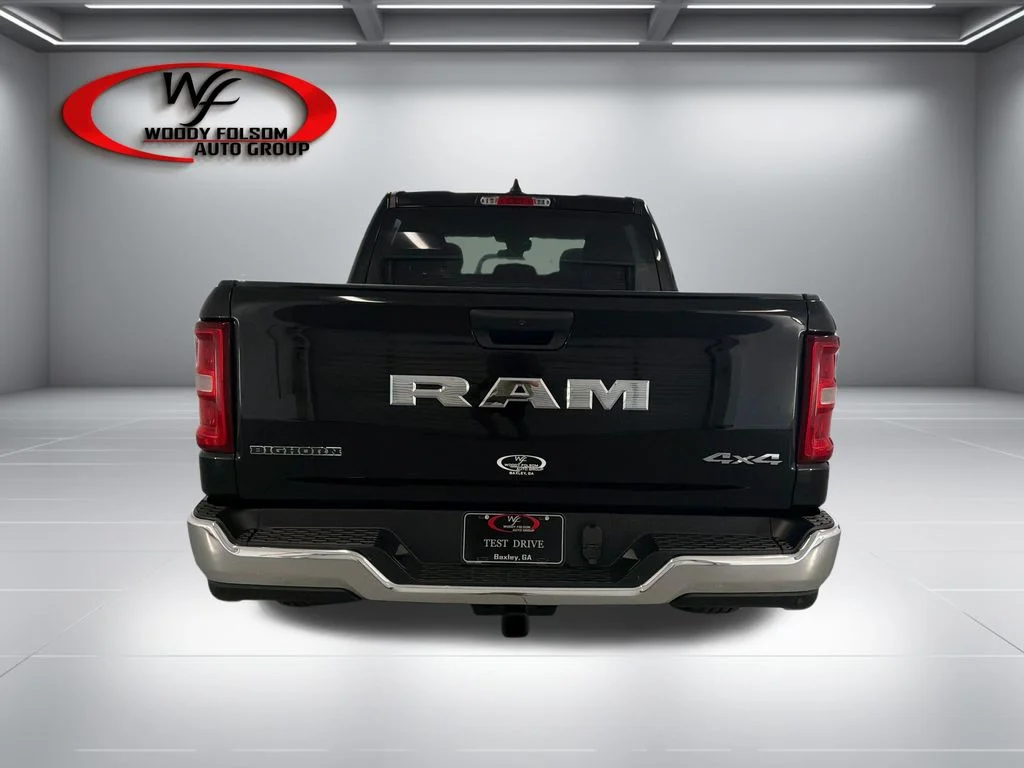 New 2027 Diamond Black Crystal Pearl-Coat Exterior Paint RAM Big Horn/Lone Star image 7