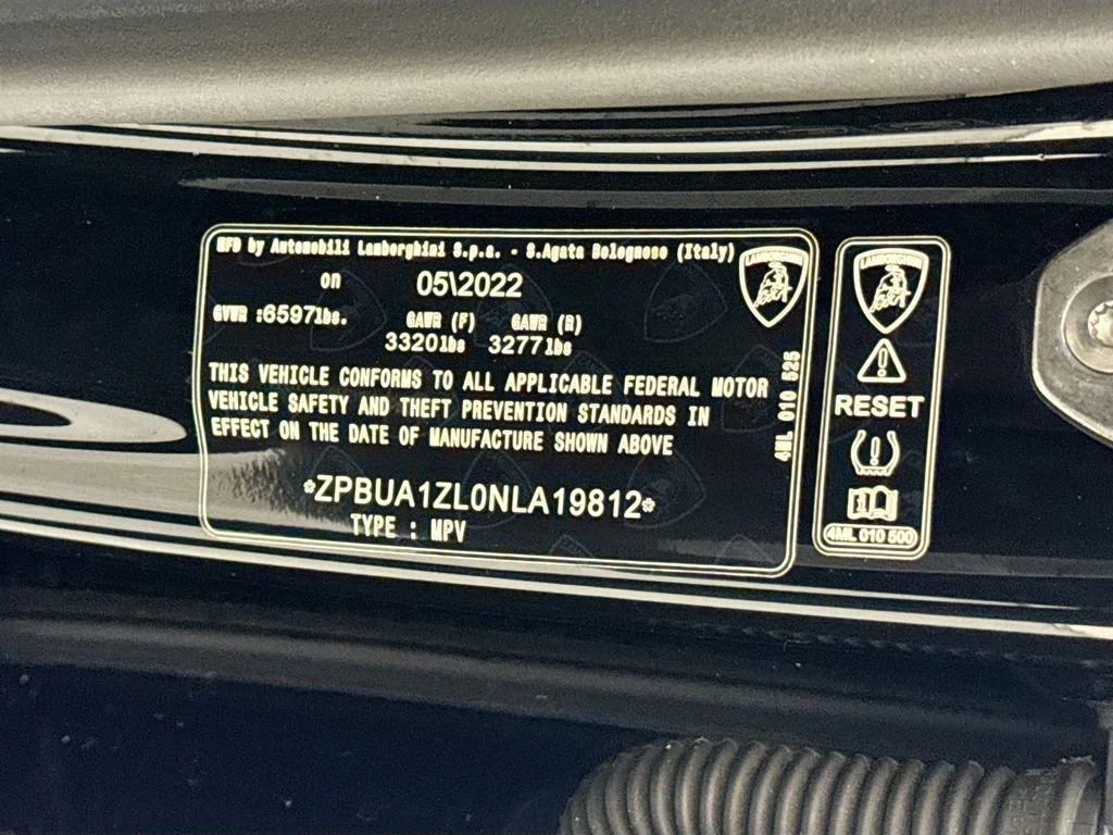 Used 2022 Black Lamborghini  image 34