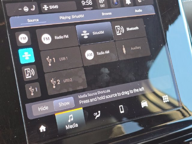 Certified Used 2024 Diamond Black Crystal Pearlcoat Jeep Altitude X image 12