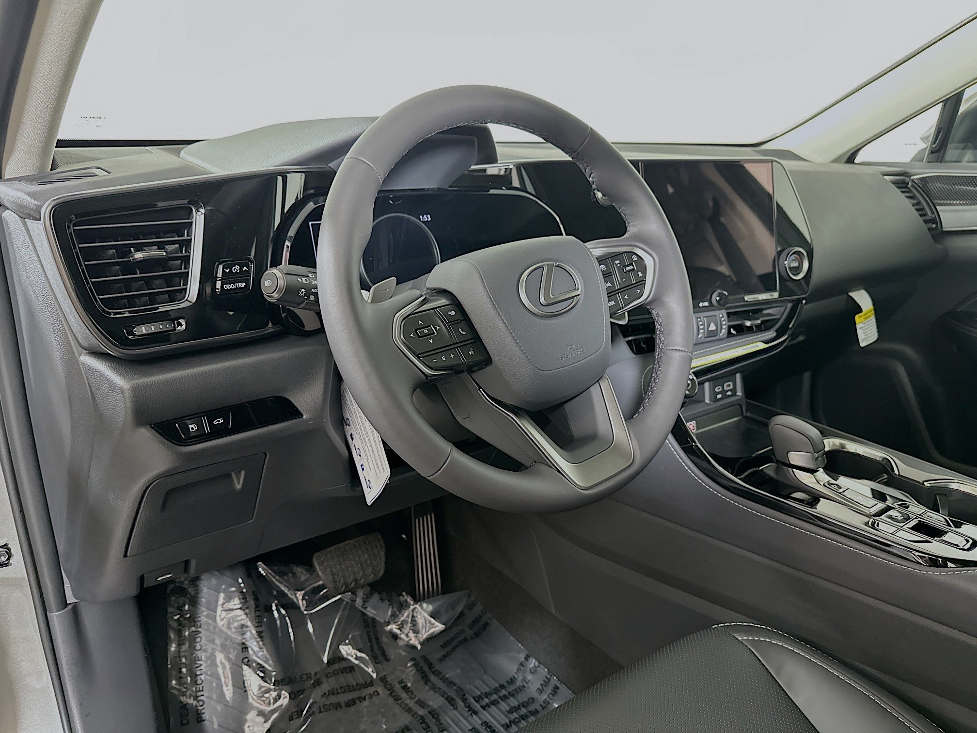 2026 Lexus NX 350 - Photo 9