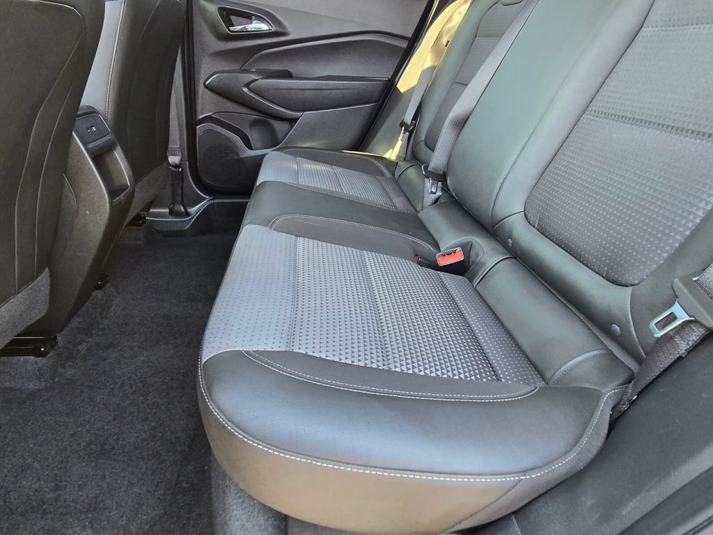 2025 Chevrolet Trax LT - Photo 11
