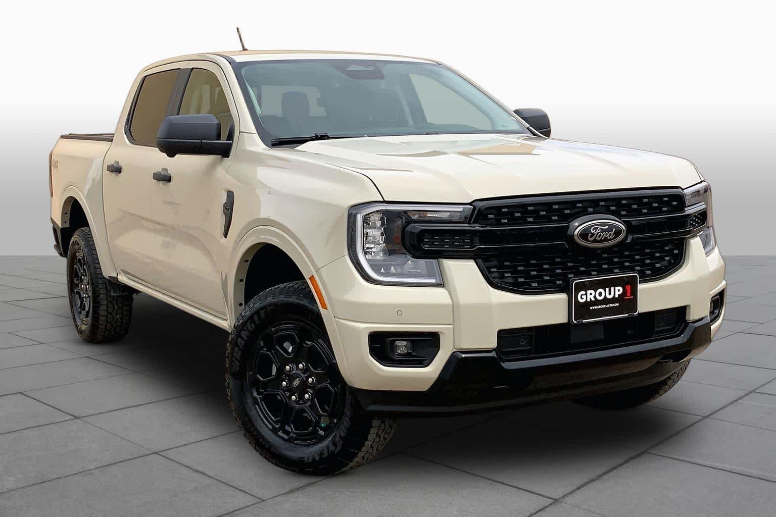 Used 2025 Desert Sand Ford XLT image 3