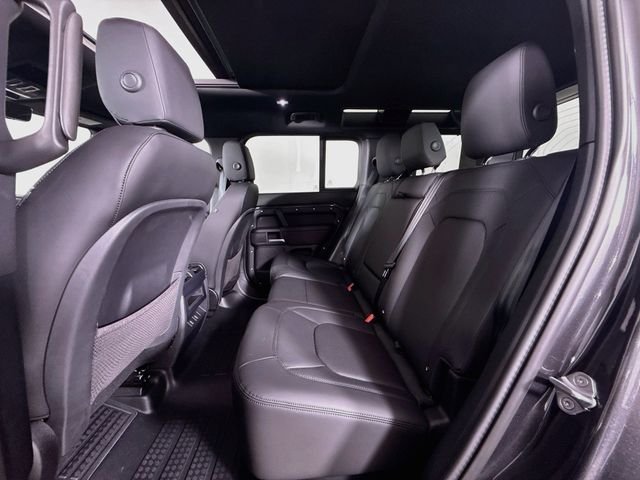 New 2026 Carpathian Grey Land Rover X-Dynamic SE image 24