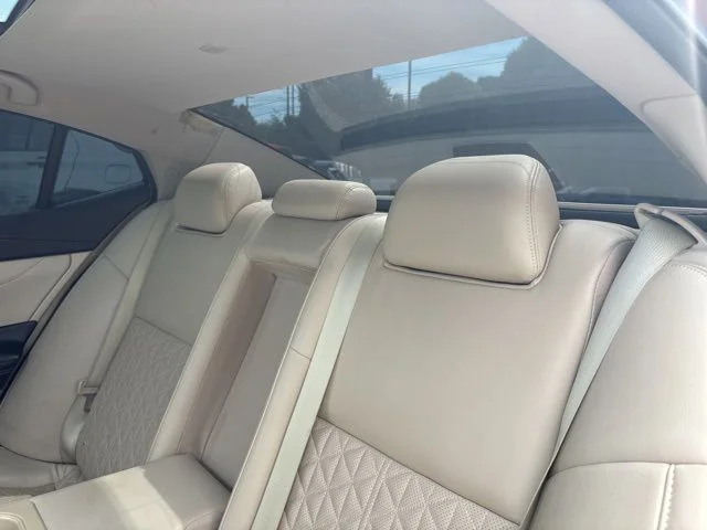 Used 2016 Red Nissan Platinum image 29