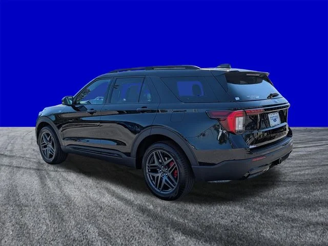 New 2026 Agate Black Metallic Ford ST-Line image 6