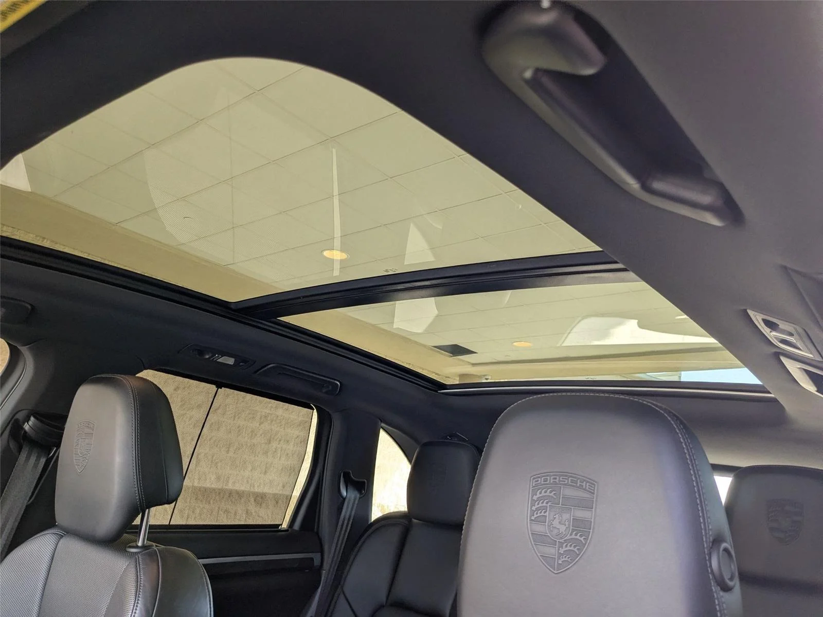Used 2017  Porsche Platinum Edition image 26
