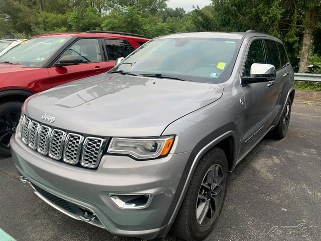 Used 2019 Silver Jeep Overland image 1