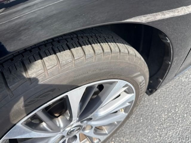 Used 2019 Black Lexus 350 Luxury image 5