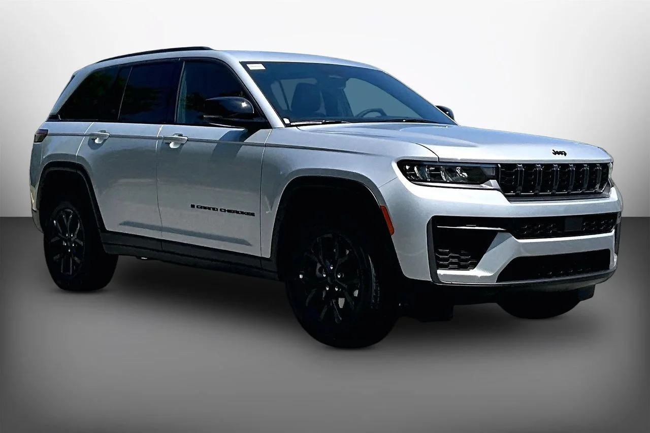 2026 Jeep Grand Cherokee Laredo