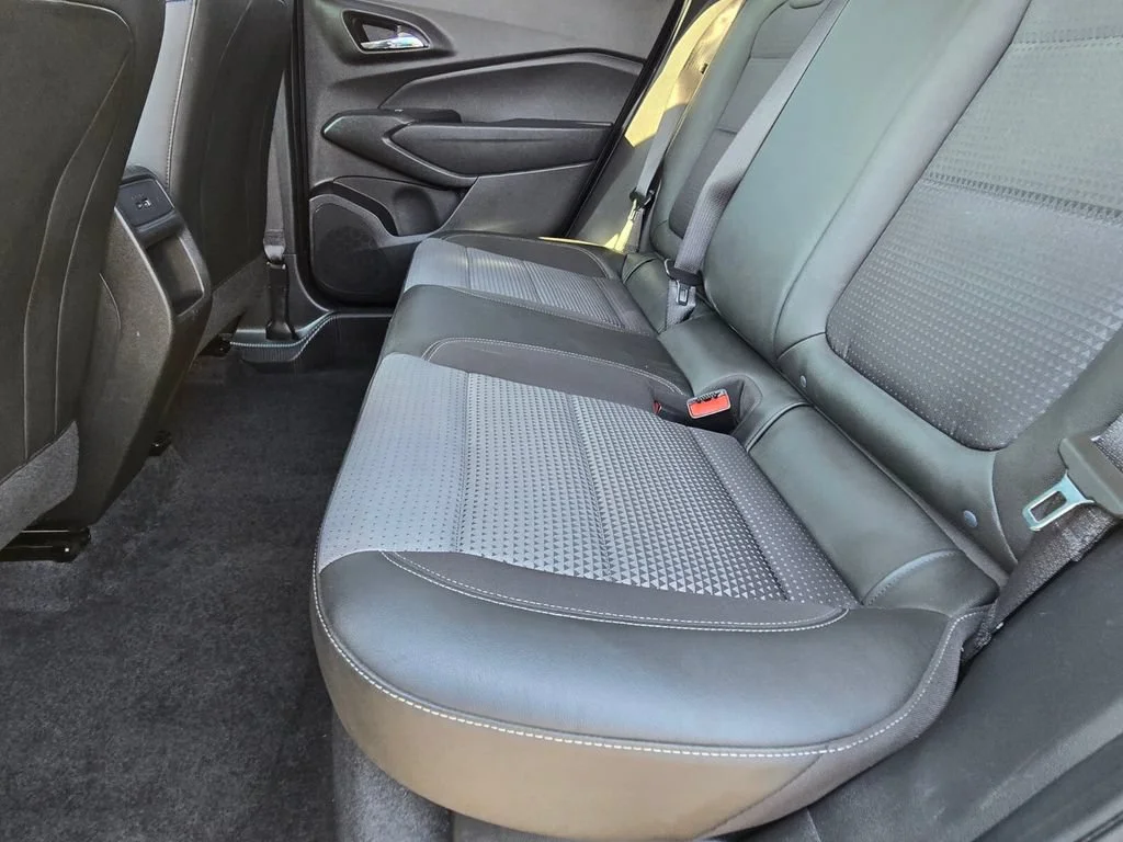Used 2025 Cypress Gray Chevrolet LT image 11