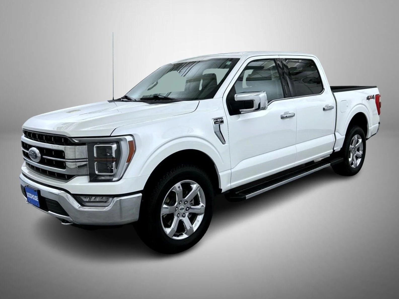 Used 2021 White Ford Lariat image 1
