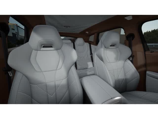 New 2027 Mineral White Metallic BMW Label image 11