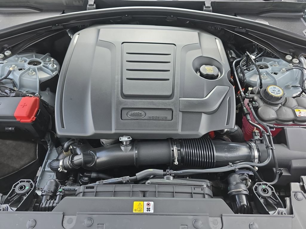 New 2026 Arroios Grey Land Rover Dynamic SE image 31