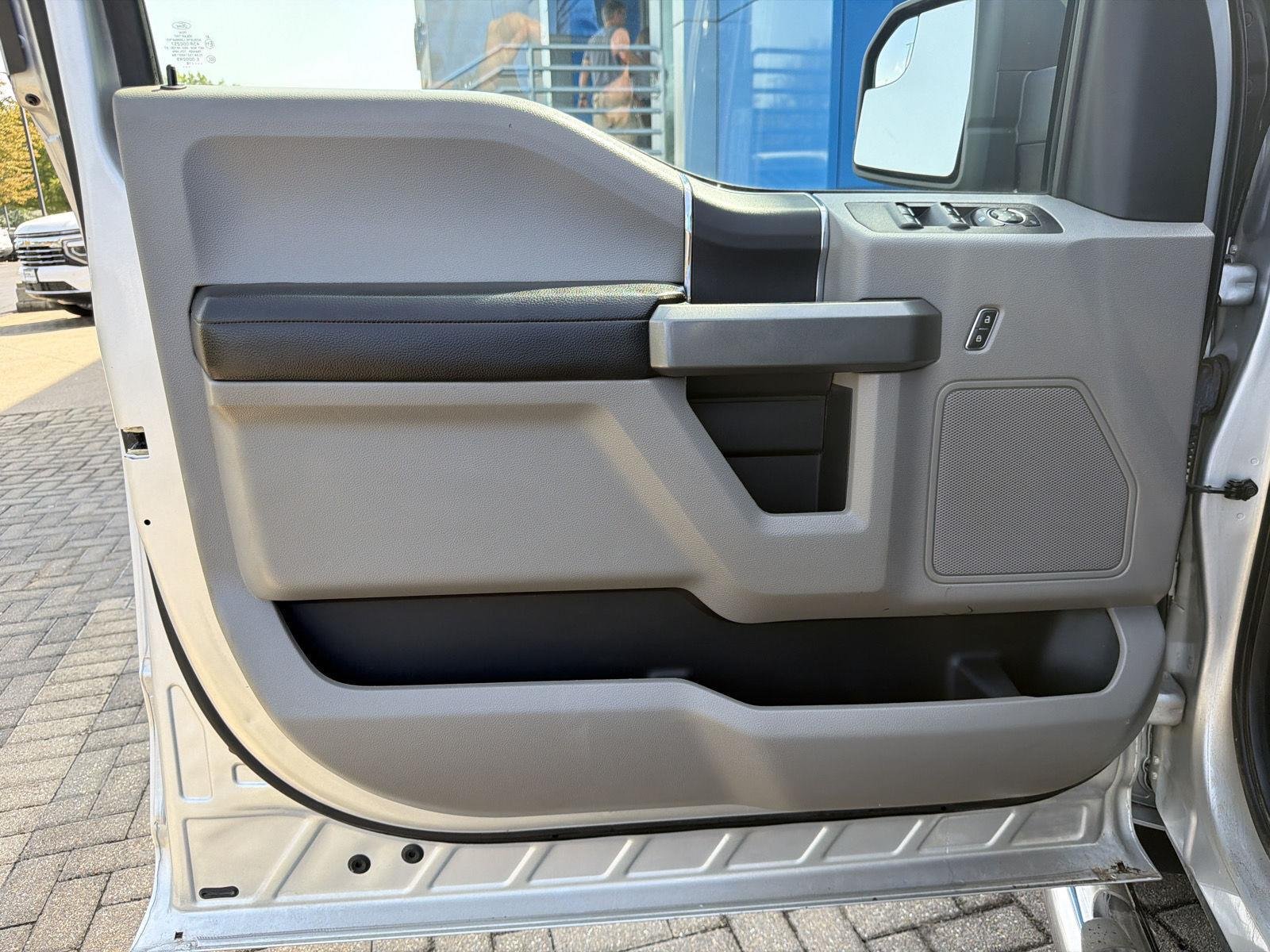 Used 2018 Ingot Silver Metallic Ford XLT image 15