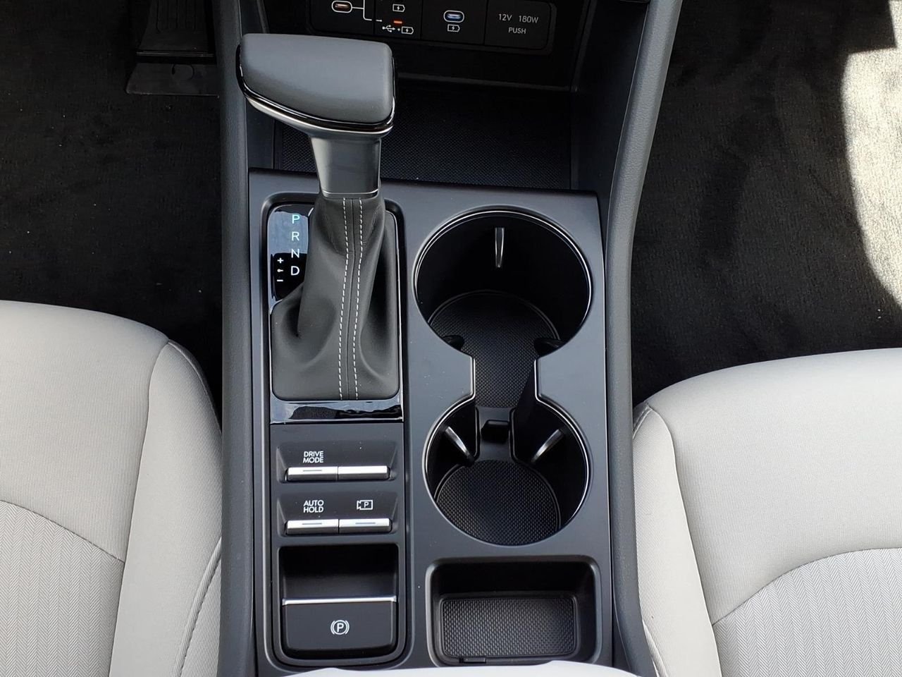New 2026 Carbon Blue Hyundai SE image 22