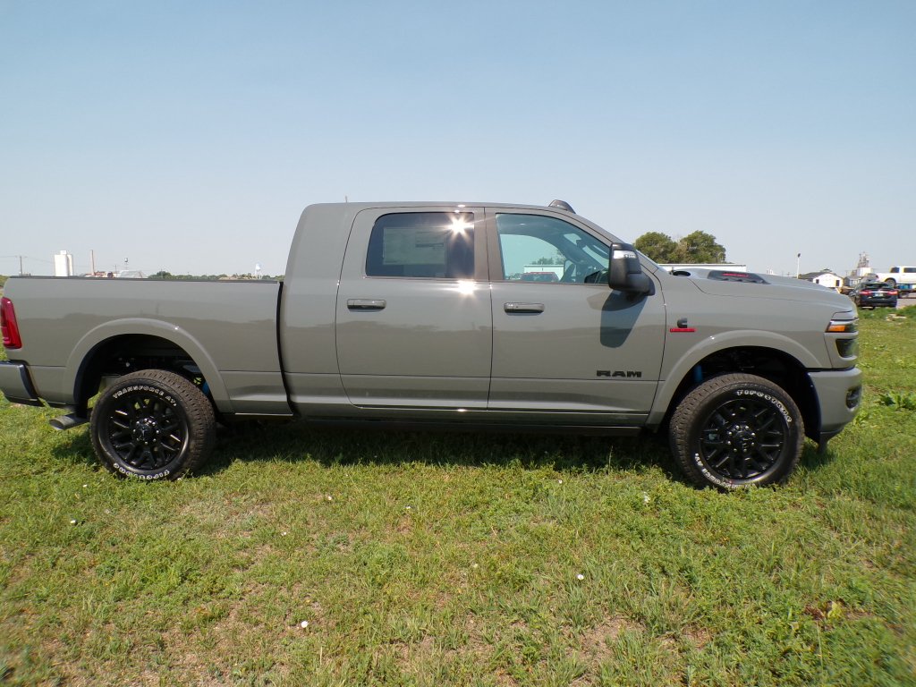 New 2026 Ceramic Gray Clear-Coat Exterior Paint RAM Limited image 4