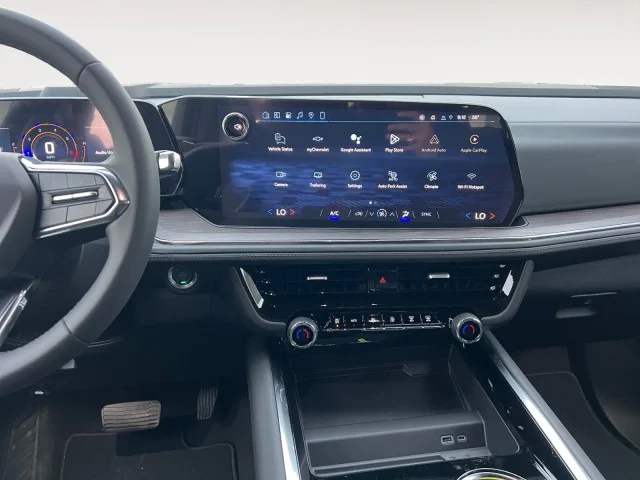 2026 Chevrolet Suburban LS - Photo 18