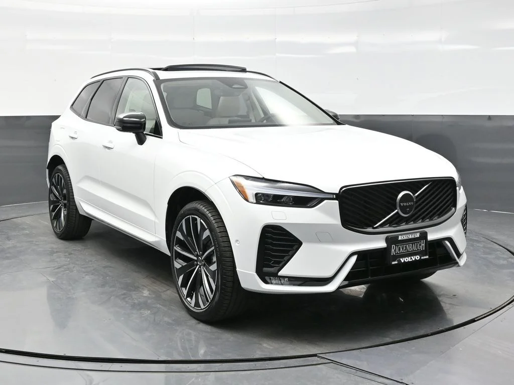 2026 Volvo XC60 B5 Ultra Dark AWD's photo