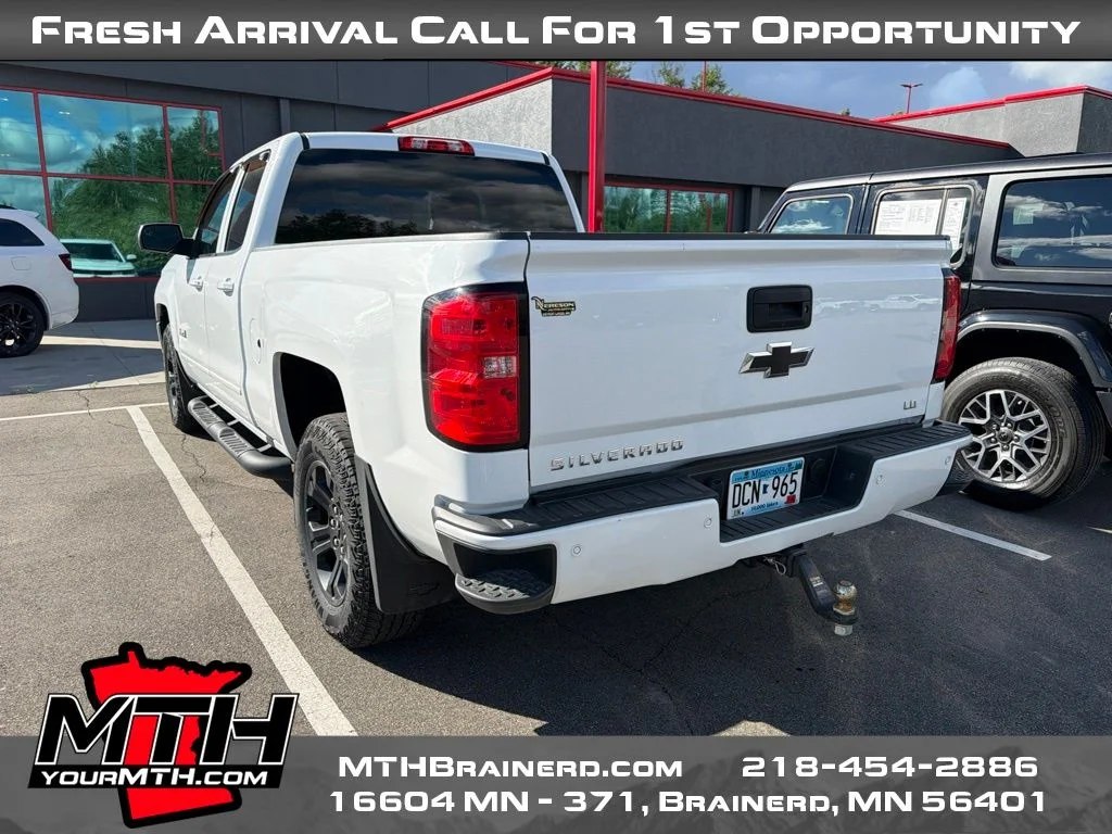 Used 2019 White Chevrolet LT image 4