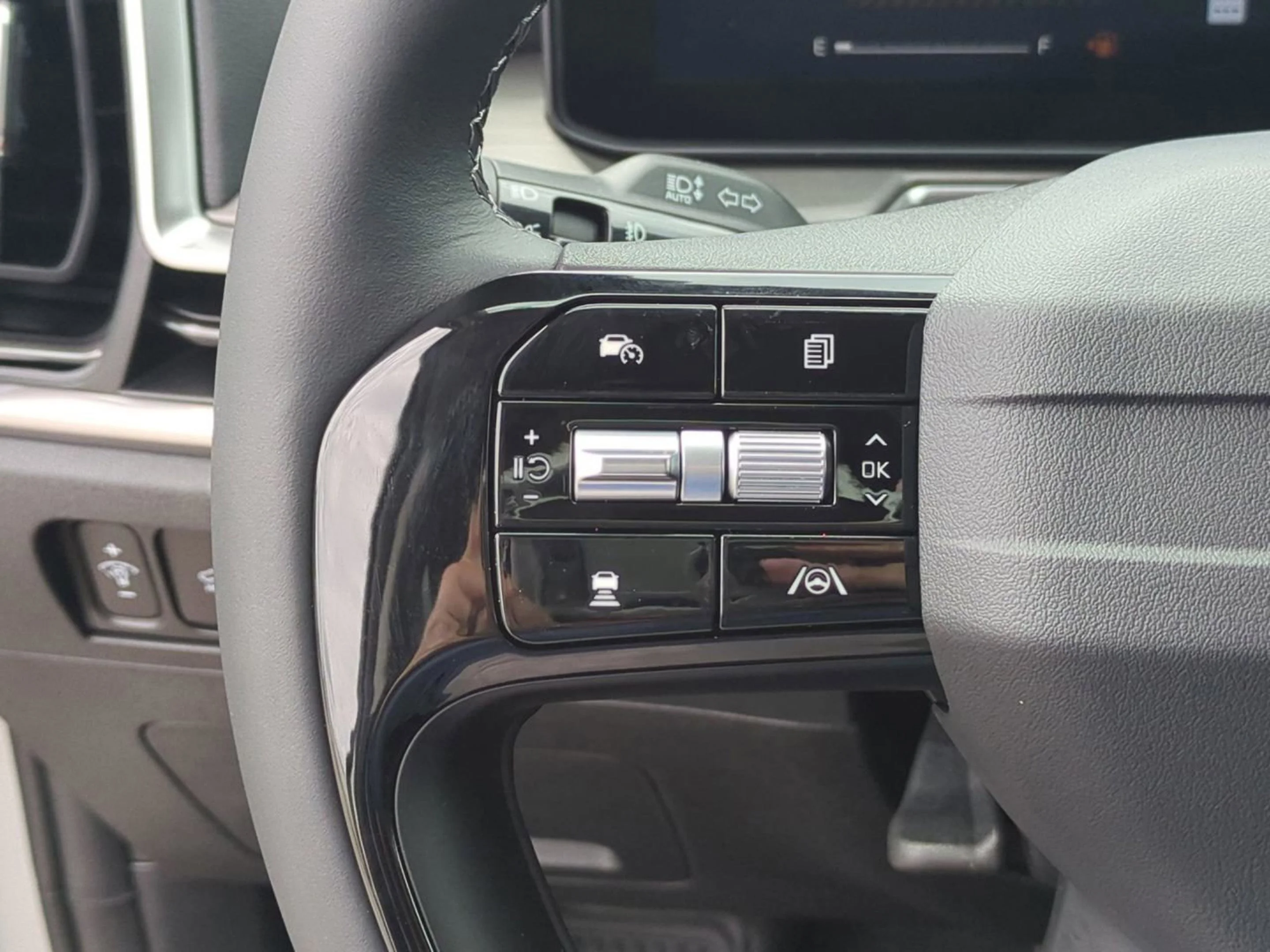 2026 Kia Sorento X-Line EX - Photo 31