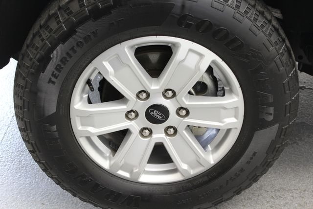 Used 2024 Oxford White Ford XL image 25