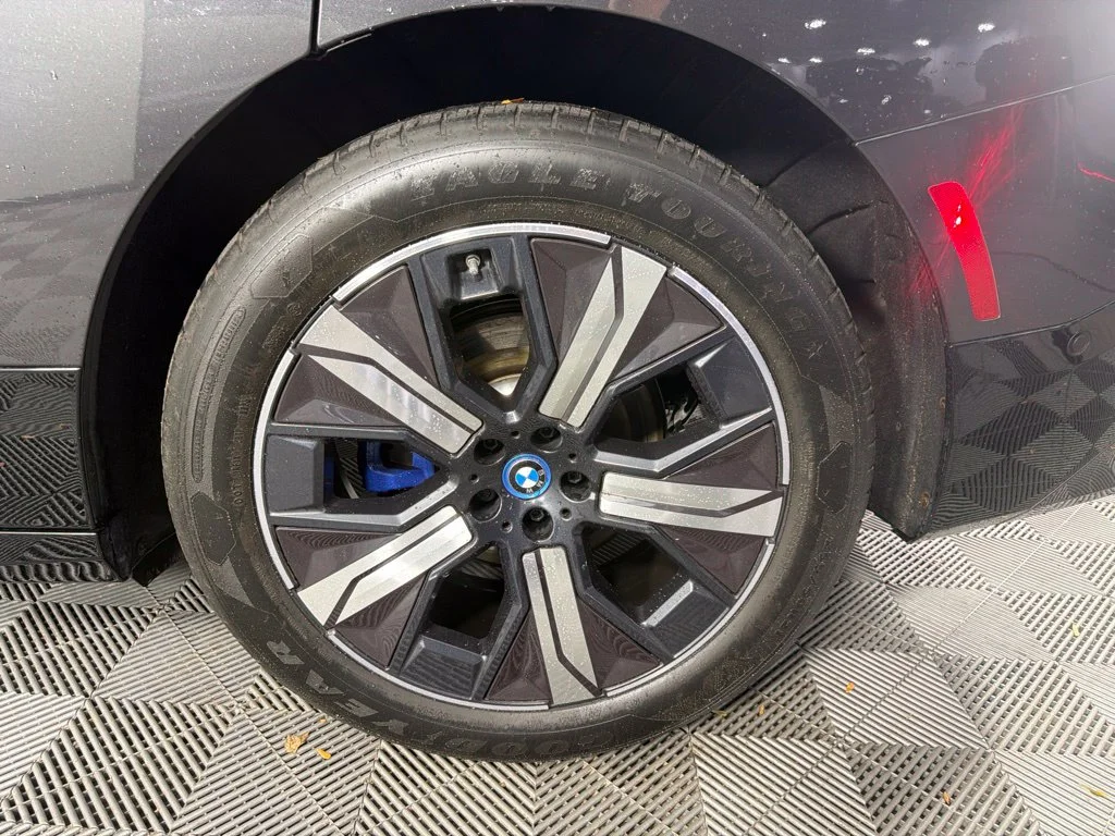 Certified Used 2024 Gray BMW xDrive50 image 9