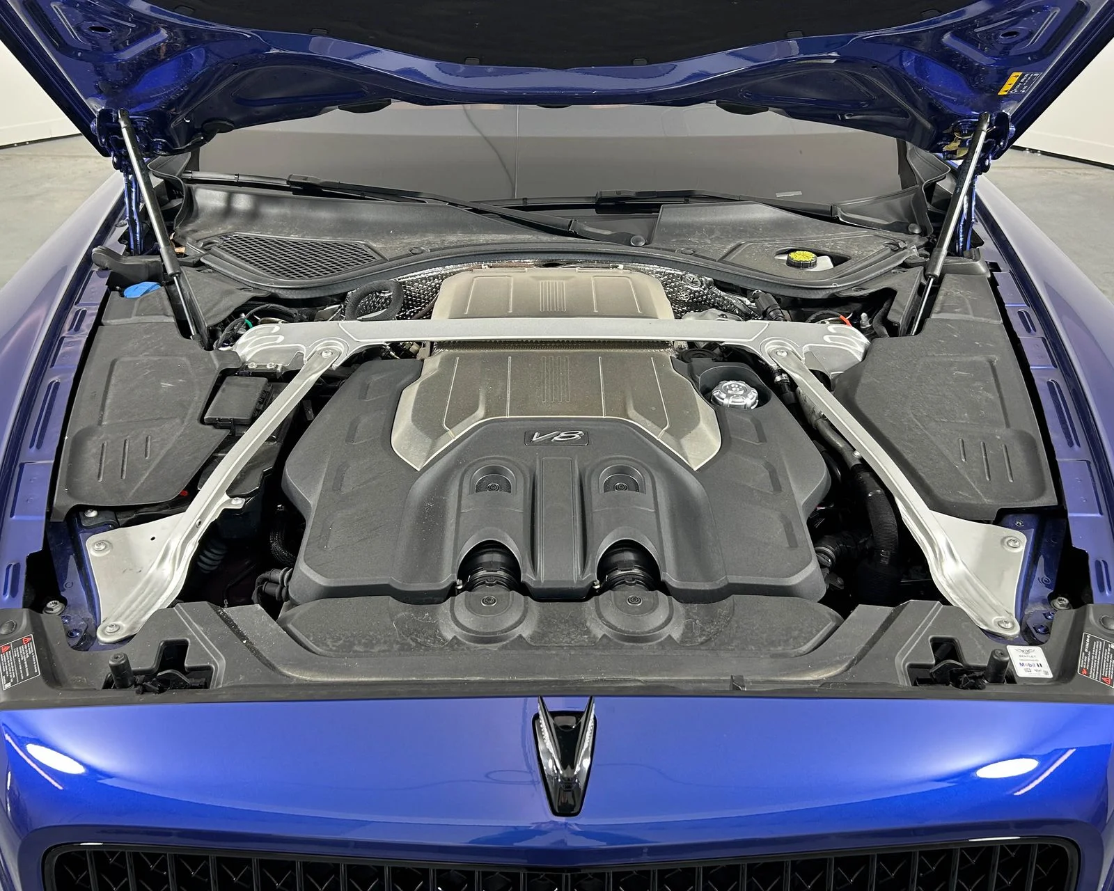 Certified Used 2024 Blue Bentley V8 image 43