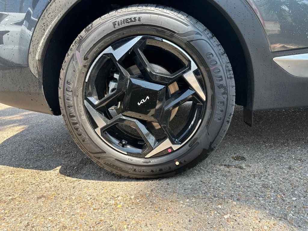 New 2026 Gray Kia EX image 21