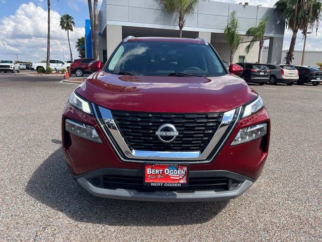Used 2022 Red Nissan SV image 2
