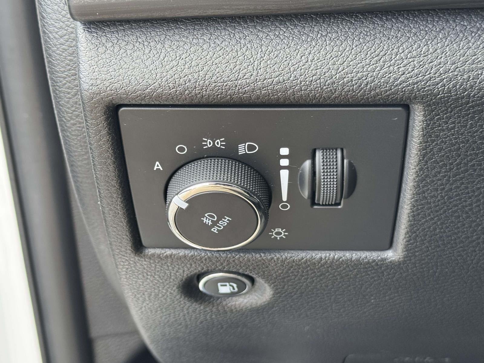 Used 2020 Bright White Clearcoat Jeep Altitude image 9