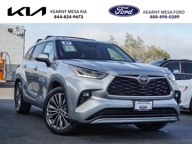 2021 Toyota Highlander Hybrid Platinum
