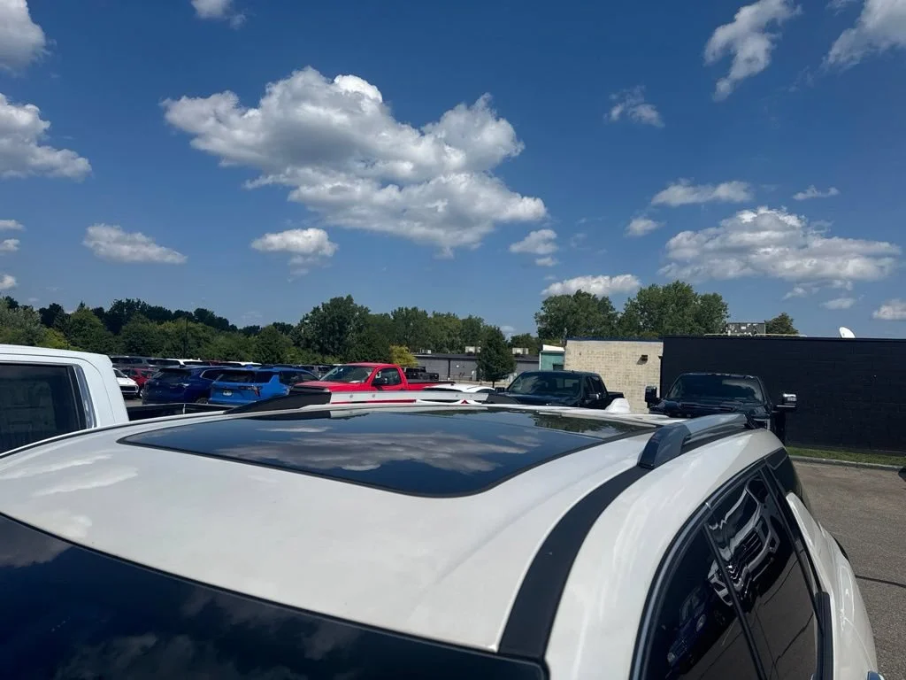 Used 2025 Iridescent Pearl Tricoat Chevrolet High Country image 9